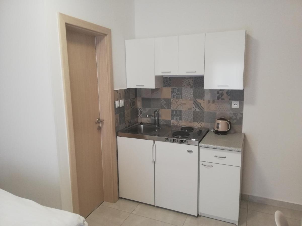 Apartment Susanj Karlobag Esterno foto